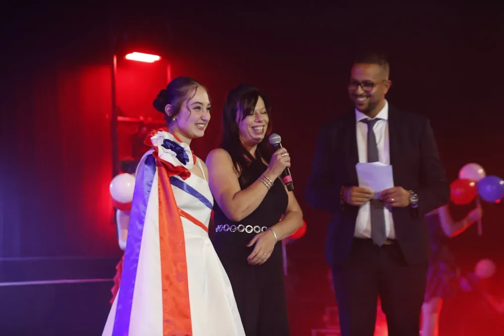 Concours pour jeunes filles France à Rang